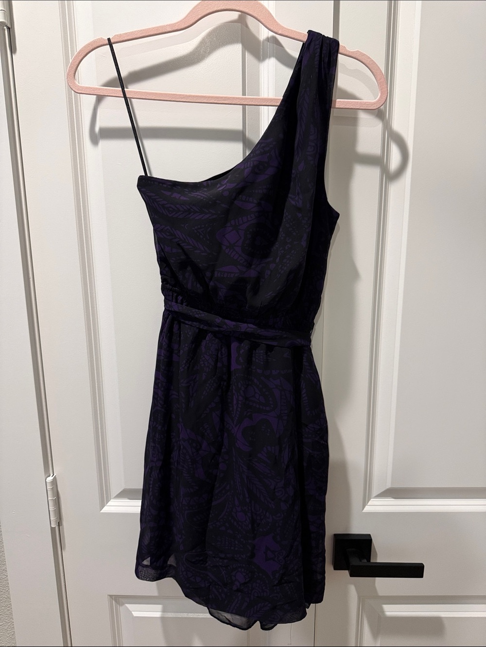 Express XS One-Shoulder Purple Print Dress
